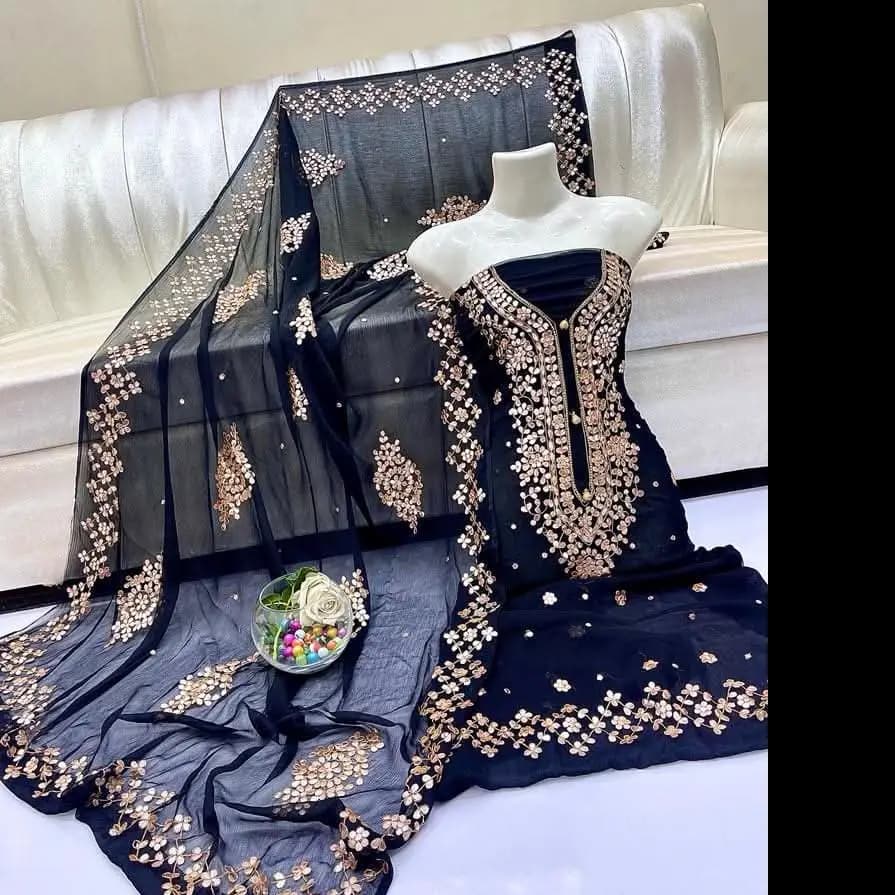  New Arrival  Elegant Hand Embroidered Gotta Jall Suit 