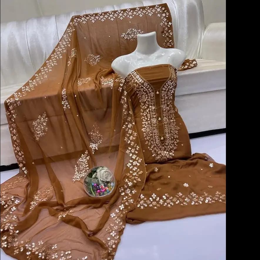  New Arrival  Elegant Hand Embroidered Gotta Jall Suit 